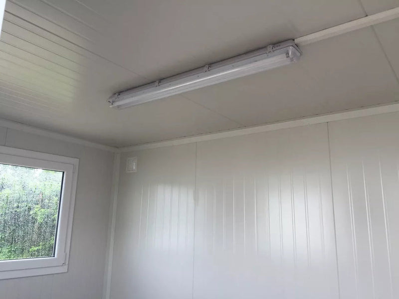 Bürocontainer. 3,50 × 2,20