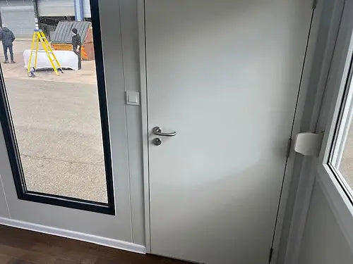 Bürocontainer mit Panoramafenstern